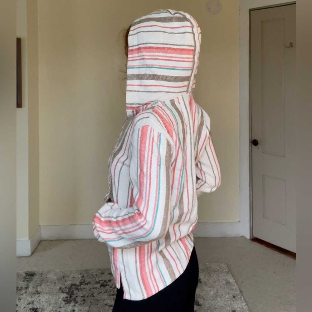 Roxy Multicolored Drawstring Long Sleeve Polo Sweatshirt With Pockets And Hood - Picture 11 of 16